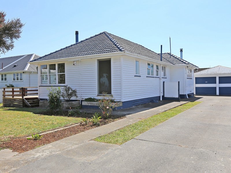 1008 Beatty Street, Mayfair, Hastings - Carousel 1