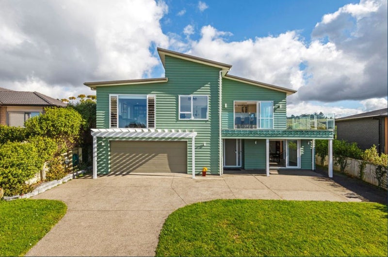 12 Seaview Crescent, Hatfields Beach, Orewa - Carousel 1