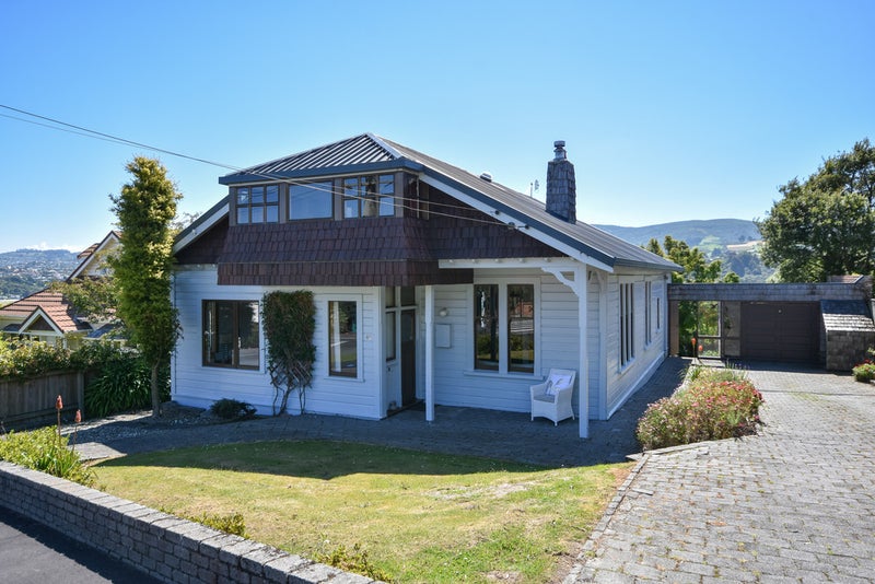 97 Signal Hill Road, Opoho, Dunedin - Carousel 1
