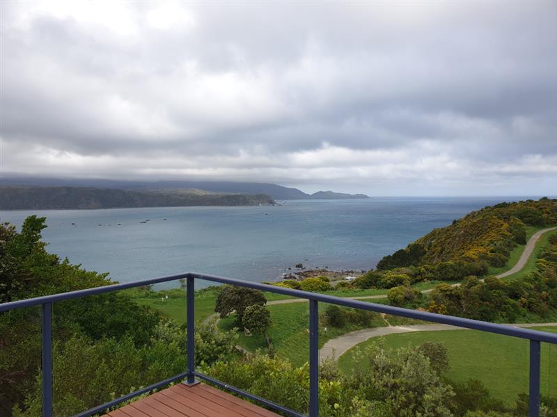 8 Bury Grove, Strathmore Park, Wellington - Carousel 1