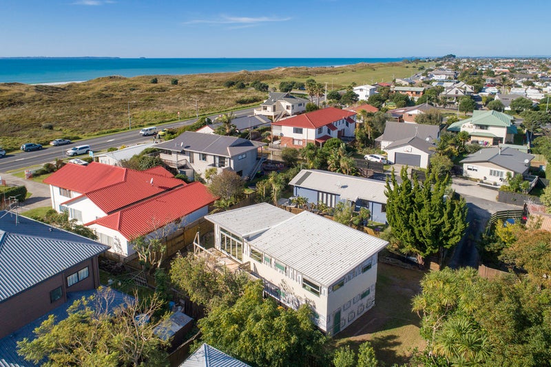356D Papamoa Beach Road, Papamoa Beach, Papamoa - Carousel 1