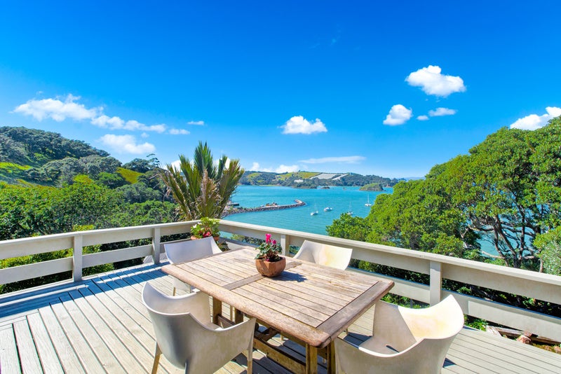 2 Kennedy Point Road, Surfdale, Waiheke Island - Carousel 1