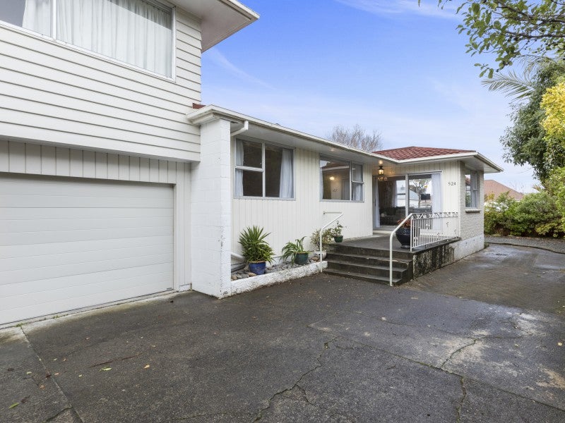 52A Queens Grove, Hutt Central, Lower Hutt - Carousel 1