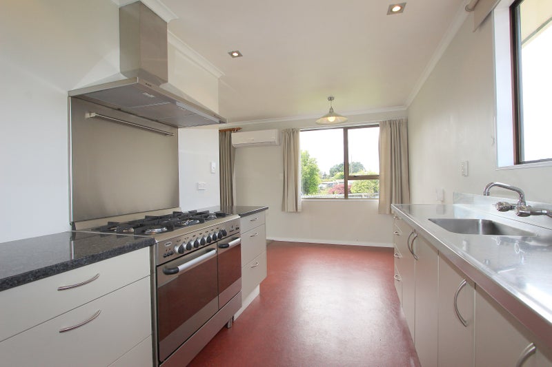 12 Fell Street, Grovetown, Blenheim - Carousel 2