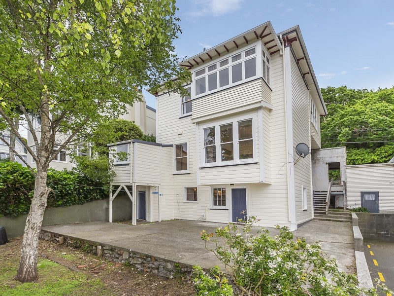 17A Grant Road, Thorndon, Wellington - Carousel 1
