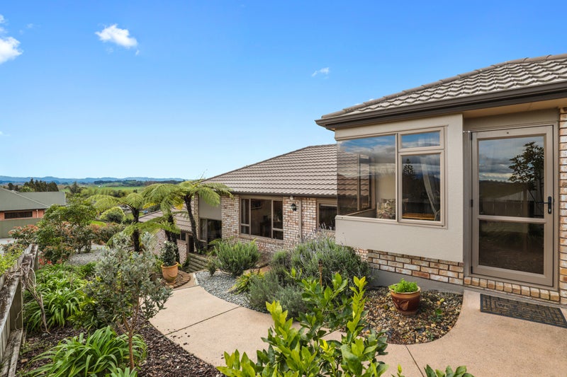 18 Jefferson Heights, Western Heights, Hamilton - Carousel 29