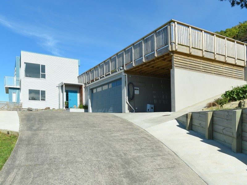 137 Maungaraki Road, Korokoro, Lower Hutt - Carousel 2