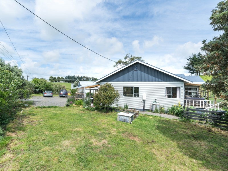 187 Cemetery Road, Sanson, Palmerston North - Carousel 2