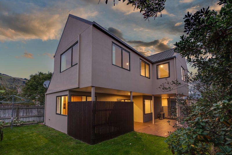 1/39 Colenso Street, Sumner, Christchurch - Carousel 1