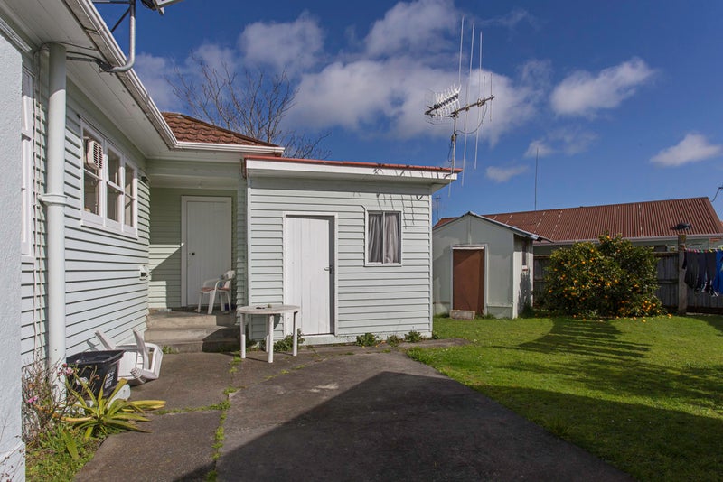 8 Mansford Place, West End, Palmerston North - Carousel 2