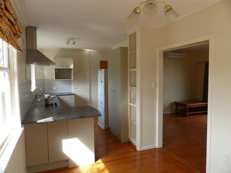 6 Bronwyn Way, Paparangi, Wellington - Carousel 8
