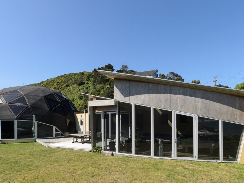 7 Malvern Road, Ngauranga, Wellington - Carousel 1