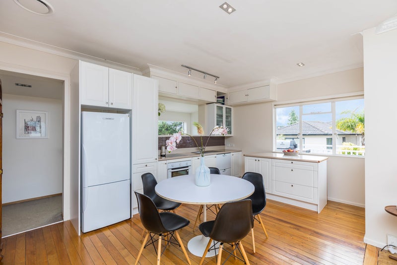 1/12 Church Street, Northcote Point, Auckland - Carousel 2