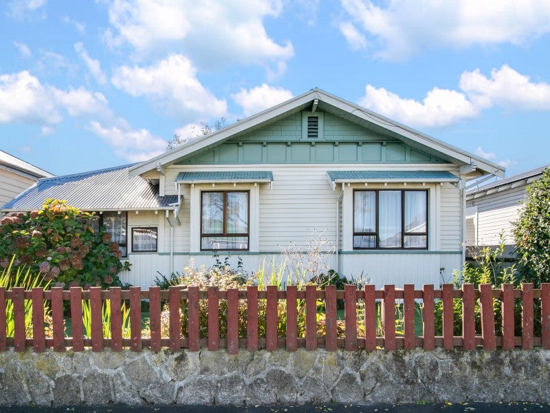 7 Mcdonald Street, Napier South, Napier - Carousel 1