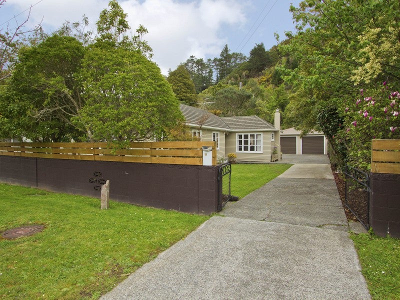 98 Hine Road, Wainuiomata, Lower Hutt - Carousel 16