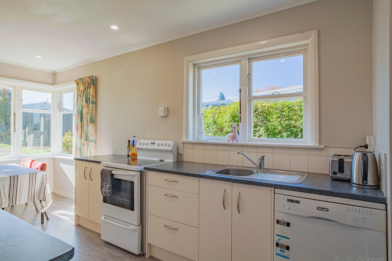 11 Hassall Street, Parkside, Timaru - Carousel 2