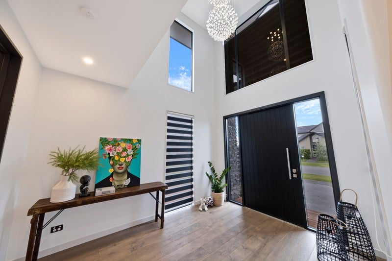 2 Josephine Crescent, Aidanfield, Christchurch - Carousel 2