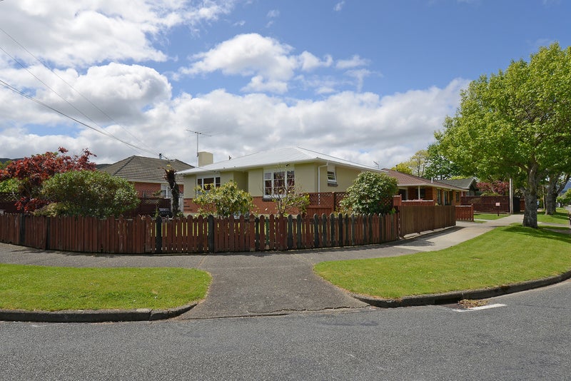 1/26 Routley Crescent, Elderslea, Upper Hutt - Carousel 17