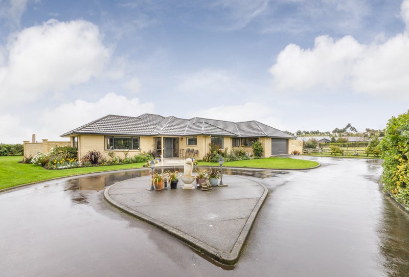 81 White Horse Drive, Westbrook, Palmerston North - Carousel 2