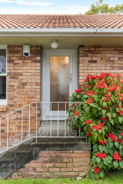 2/139 Pah Road, Royal Oak, Auckland - Carousel 2