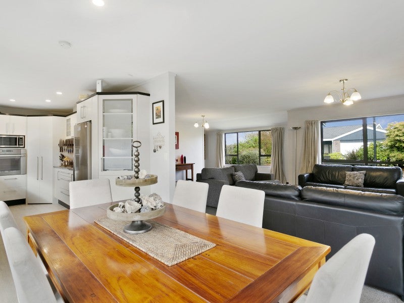 83 Harvey Street, Waipahihi, Taupo - Carousel 2