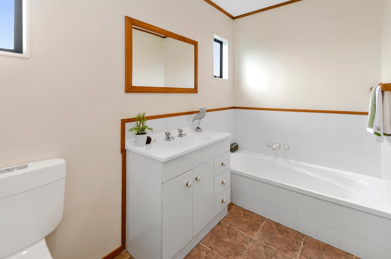 1/10 Hilltop Road, Clover Park, Auckland - Carousel 2