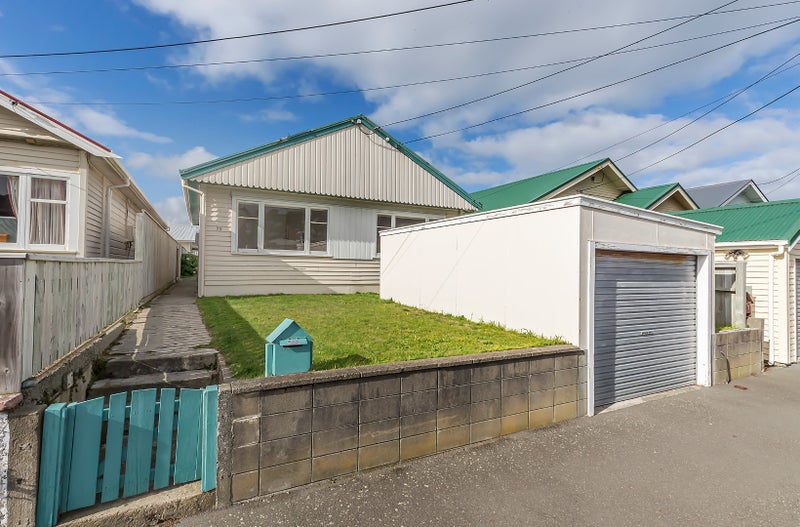 95 Yule Street, Lyall Bay, Wellington - Carousel 1