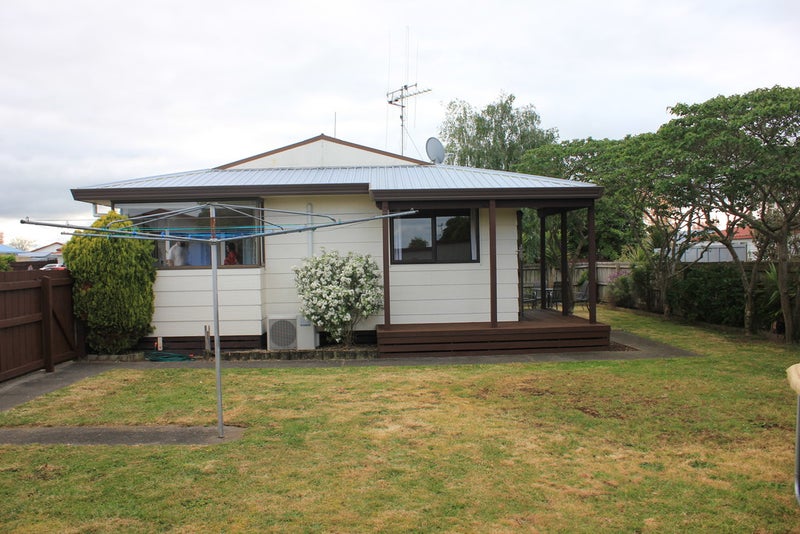 51A Lloyd Drive, Nawton, Hamilton - Carousel 1