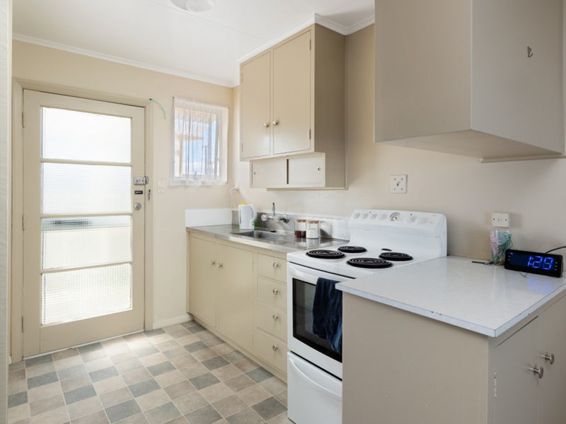 99 Budge Street, Riversdale, Blenheim - Carousel 2