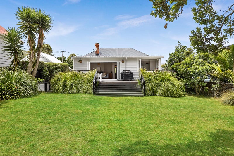 79 King Edward Street, Sandringham, Auckland - Carousel 3