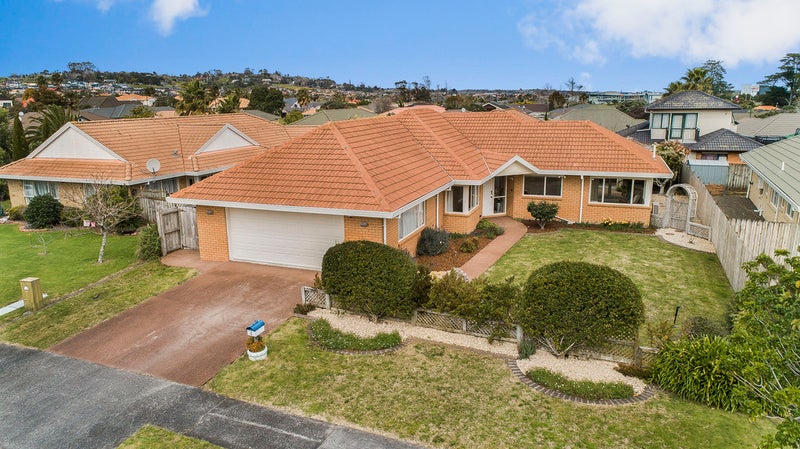 4 Castlemaine Cl, Dannemora, Manukau - Carousel 1