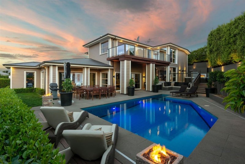 3 Roystone Way, Huntsbury, Christchurch - Carousel 1