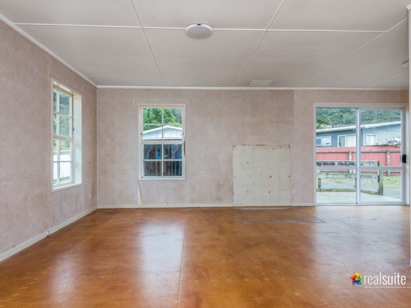 23 Hamstead Street, Wainuiomata, Lower Hutt - Carousel 2