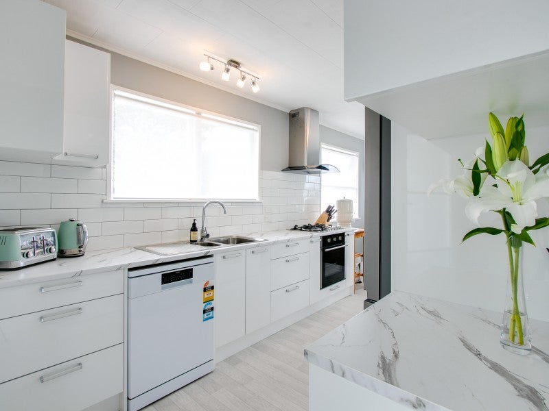 4 Wynyard Crescent, Tamatea, Napier - Carousel 2