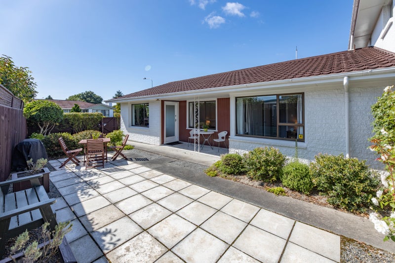 1/1 Rosedale Place, Avonhead, Christchurch - Carousel 1