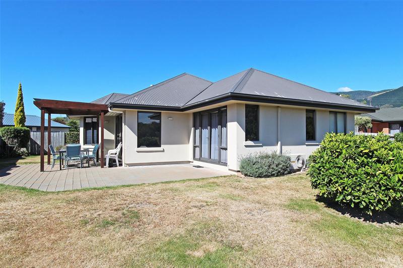 10 Ngawhatu Road, Stoke, Nelson - Carousel 10
