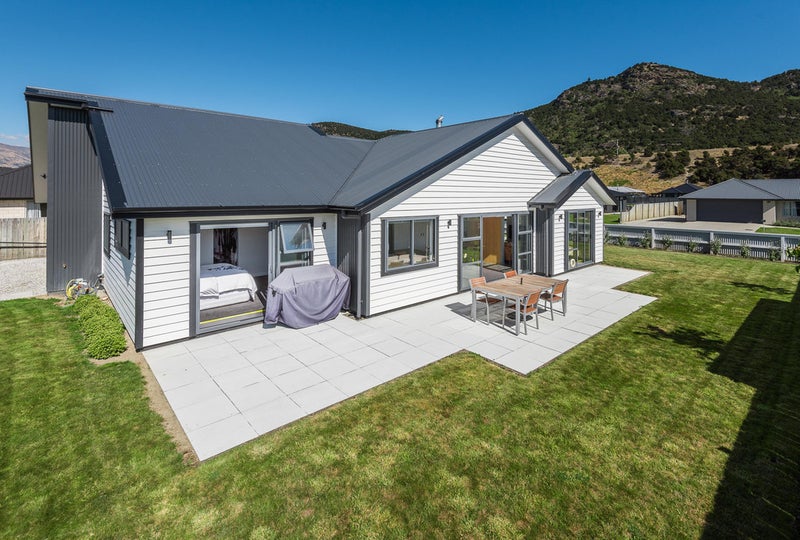 17 Snowberry Street, Albert Town, Wanaka - Carousel 1