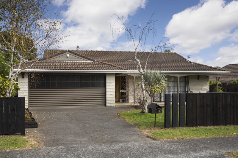 18 Mariposa Avenue, Lynfield, Auckland - Carousel 2