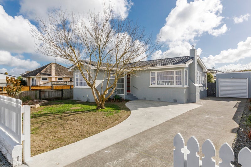 21 Vernon Avenue, Takaro, Palmerston North - Carousel 1