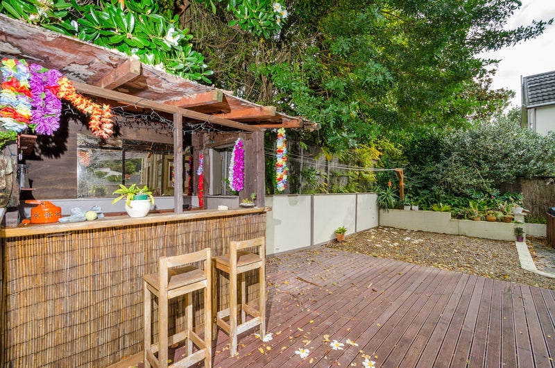 2/16 Sandiacre Way, Browns Bay, Auckland - Carousel 23