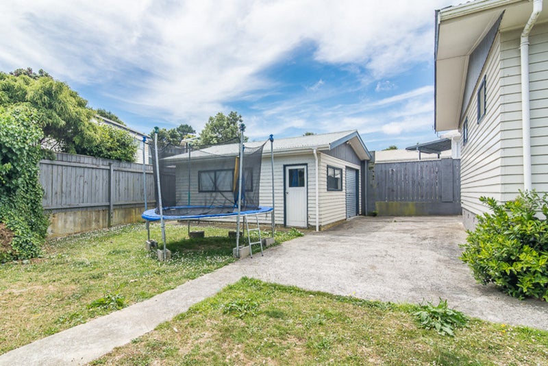 3 Desert Gold Street, Ascot Park, Porirua - Carousel 20