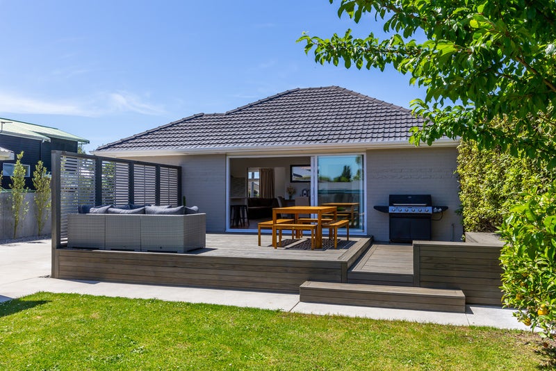 3 Pembroke Street, Avondale, Christchurch - Carousel 1