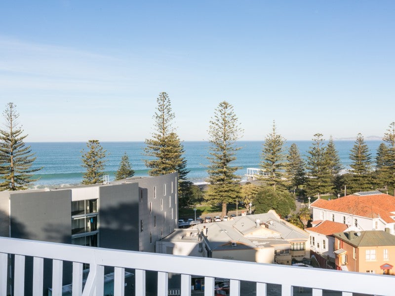 2 Seaview Terrace, Bluff Hill, Napier - Carousel 26