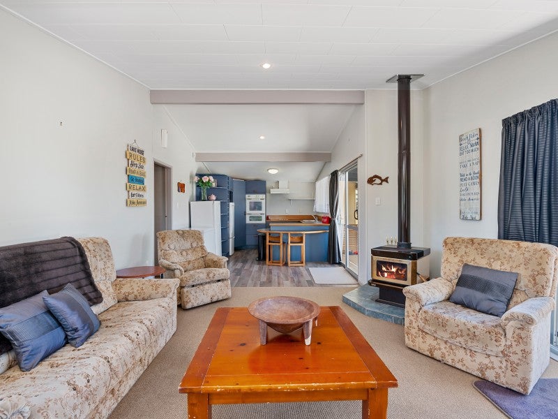 44 Richmond Avenue, Richmond Heights, Taupo - Carousel 2