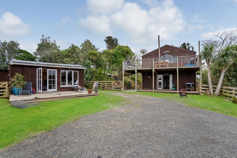 2219 South Head Road, Helensville - Carousel 1