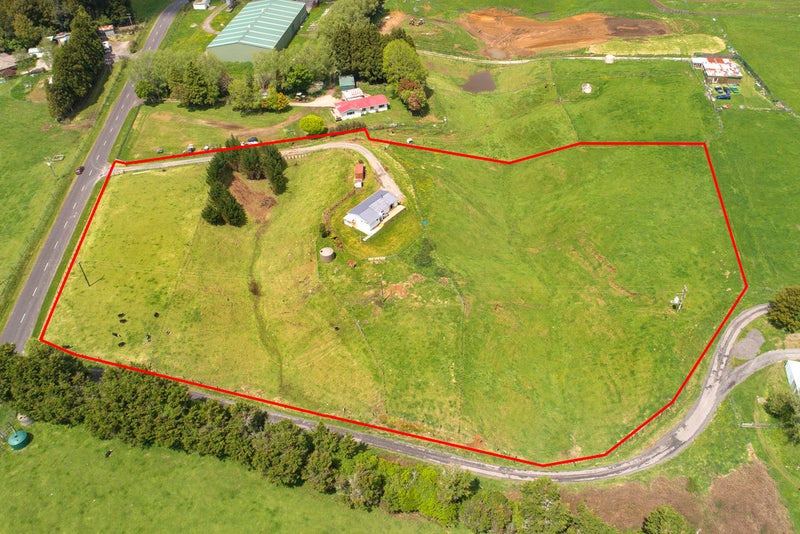 173 Glue Pot Road, Tauranga - Carousel 1