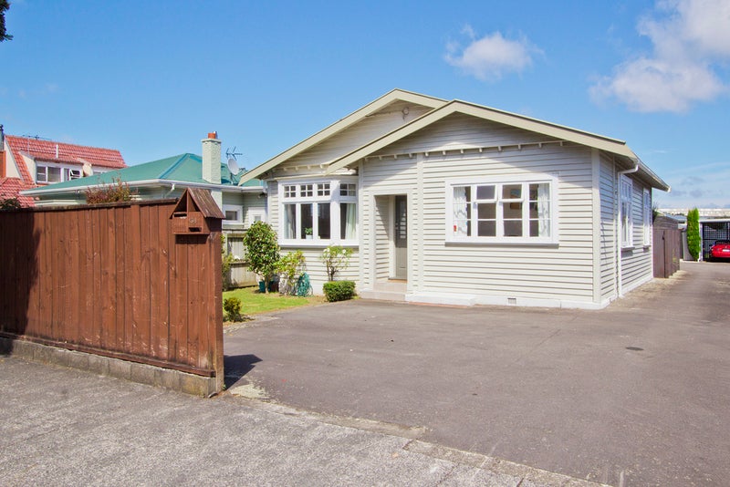 1/34 Wainui Road, Waiwhetu, Lower Hutt - Carousel 1