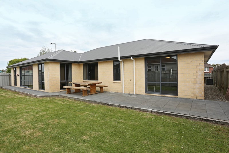 28 Ward Street, Waverley, Invercargill - Carousel 1