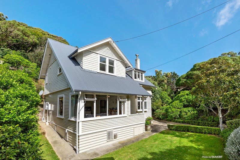 28 Oban Street, Wadestown, Wellington - Carousel 1