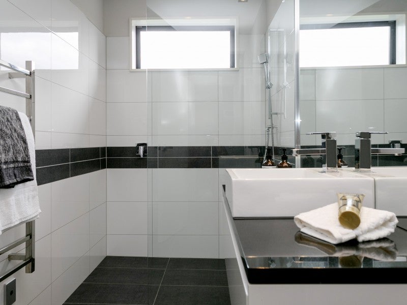 1/5 The Moorings, Two Mile Bay, Taupo - Carousel 23